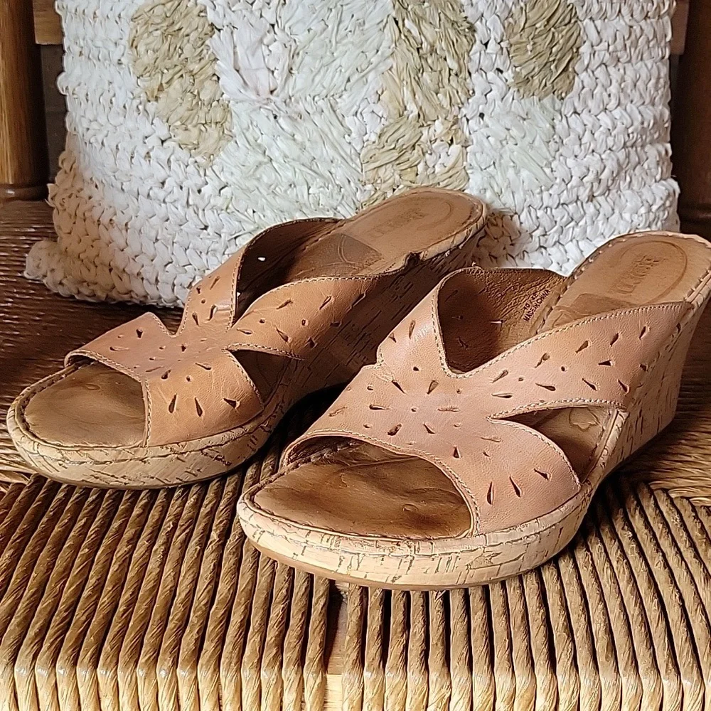 Born, open toe, perforated platform wedges, tan, size 10